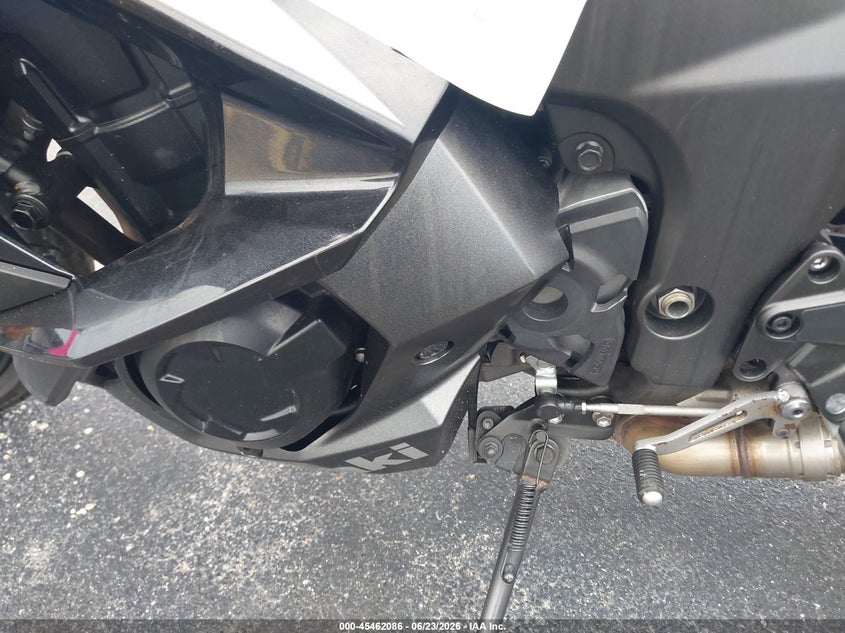 2019 Kawasaki Zx VIN JKAZXCW1XKA021157 IAAI salvage auction — RIGHT SIDE, Rebuildable (Florida), sold $3,700 on 2026-07-08 (photo 9)