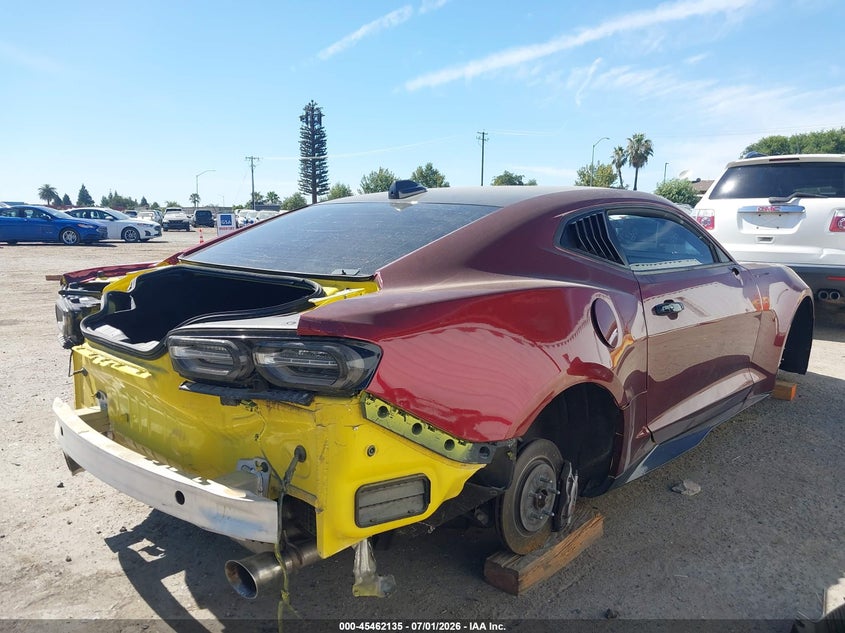 2018 Chevrolet Camaro VIN 1G1FK1R6XJ0139323 IAAI salvage auction — THEFT, Salvage (California), sold $10,000 on 2026-07-28 (photo 4)