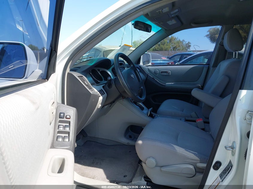 2005 Toyota Highlander VIN JTEDP21A750048615 IAAI salvage auction — LEFT FRONT, Salvage Certificate (California), sold $1,000 on 2026-07-17 (photo 5)