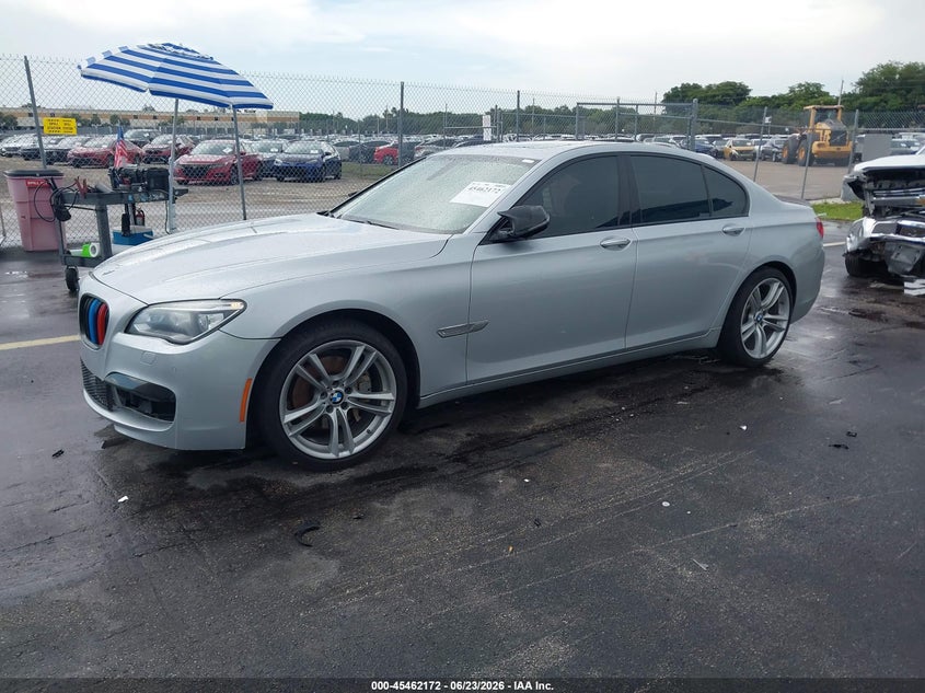 2015 BMW 7er VIN WBAYA6C5XFD826928 IAAI salvage auction — RIGHT SIDE, Salvage Title, sold $1,250 on 2026-07-30 (photo 2)