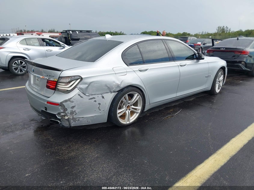 2015 BMW 7er VIN WBAYA6C5XFD826928 IAAI salvage auction — RIGHT SIDE, Salvage Title, sold $1,250 on 2026-07-30 (photo 4)
