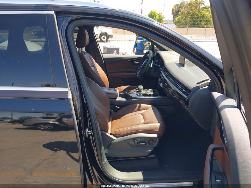 2018 Audi Q7 VIN WA1VAAF72JD029727 IAAI salvage auction — NORMAL WEAR, Clear - Dealer Only (California), sold $3,950 on 2026-07-29 (photo 5)