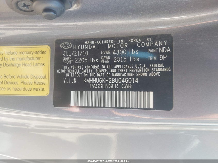 2011 Hyundai Genesis VIN KMHHU6KH2BU046014 IAAI salvage auction — NORMAL WEAR, Salvage Title - Dealer (California), sold $500 on 2026-07-29 (photo 9)
