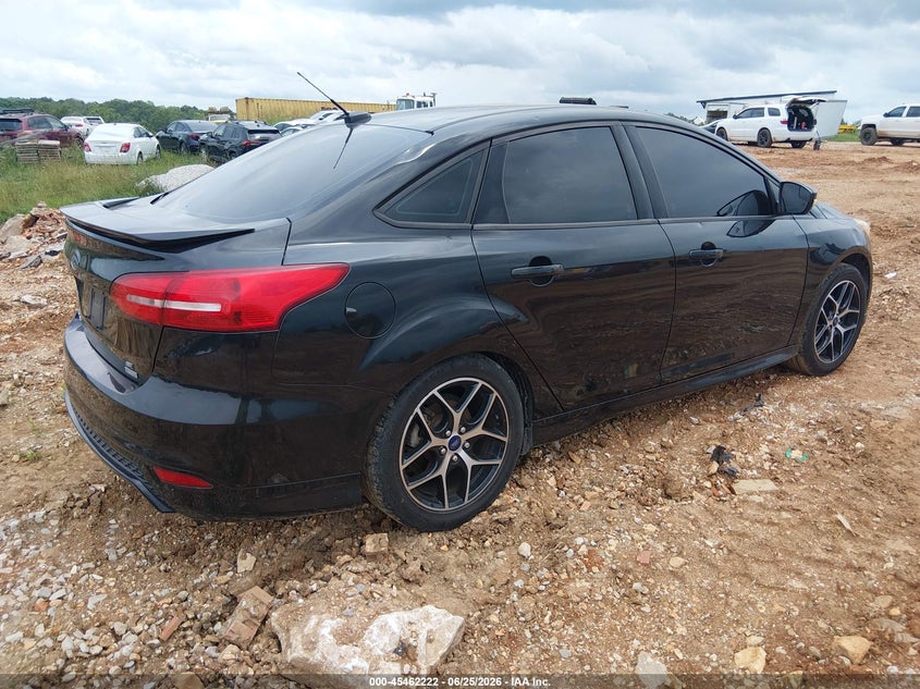 2015 Ford Focus VIN 1FADP3FE2FL348266 IAAI salvage auction — HAIL, Clear (Missouri), sold $1,300 on 2026-08-03 (photo 4)