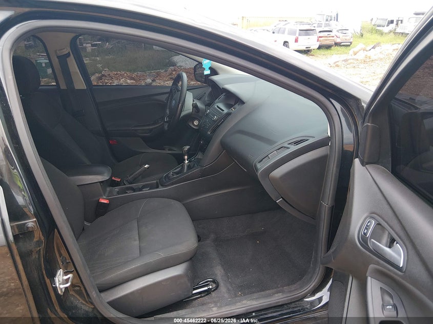 2015 Ford Focus VIN 1FADP3FE2FL348266 IAAI salvage auction — HAIL, Clear (Missouri), sold $1,300 on 2026-08-03 (photo 5)