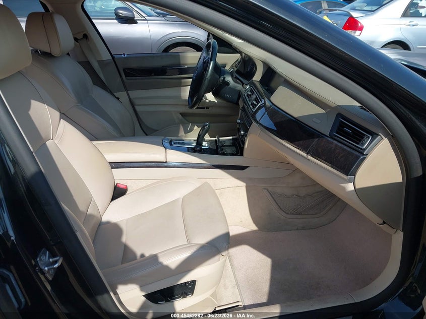 2009 BMW 7er VIN WBAKB83569CY61295 IAAI salvage auction — NORMAL WEAR, Clear - Dealer Only (California), sold $750 on 2026-07-13 (photo 5)