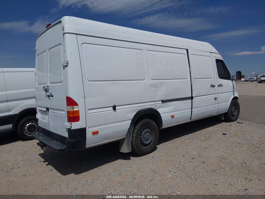 2006 Dodge Sprinter VIN WD0PD744765929968 IAAI salvage auction — FRONT END, Original (Texas), sold $2,250 on 2026-08-19 (photo 4)