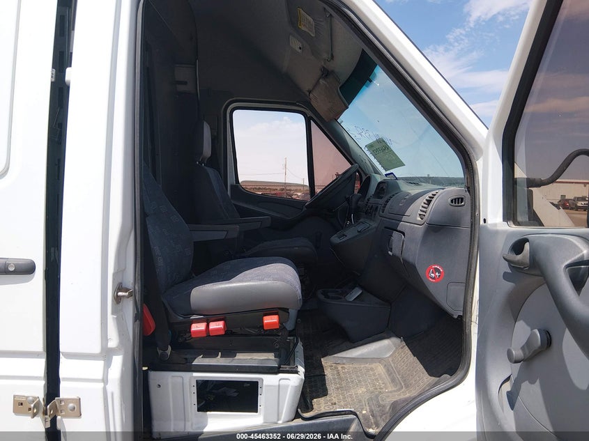 2006 Dodge Sprinter VIN WD0PD744765929968 IAAI salvage auction — FRONT END, Original (Texas), sold $2,250 on 2026-08-19 (photo 5)