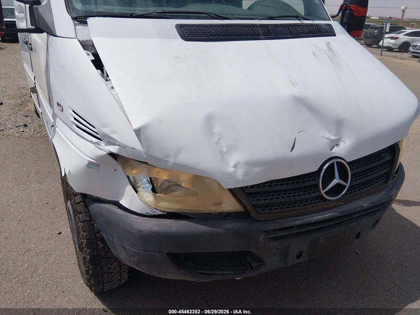 2006 Dodge Sprinter VIN WD0PD744765929968 IAAI salvage auction — FRONT END, Original (Texas), sold $2,250 on 2026-08-19 (photo 6)