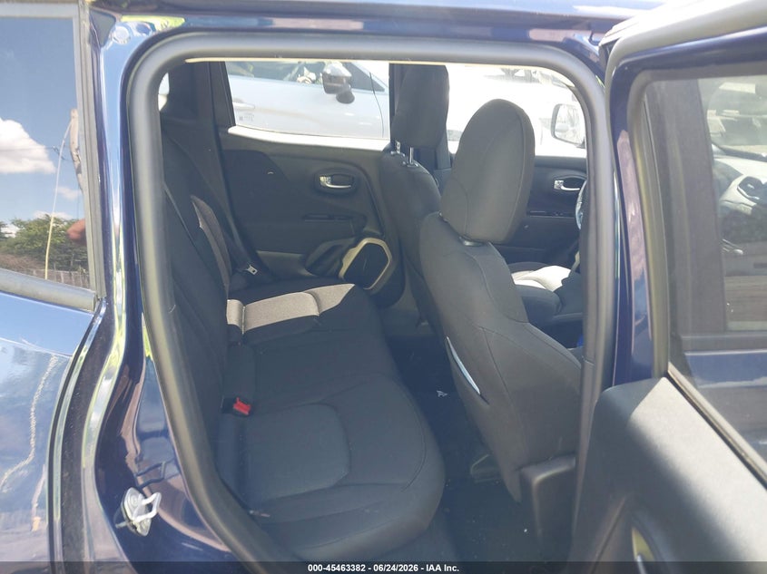 2017 Jeep Renegade VIN ZACCJBBB1HPG14498 IAAI salvage auction — RIGHT SIDE, Salvage (Massachusetts), sold $1,750 on 2026-08-05 (photo 8)