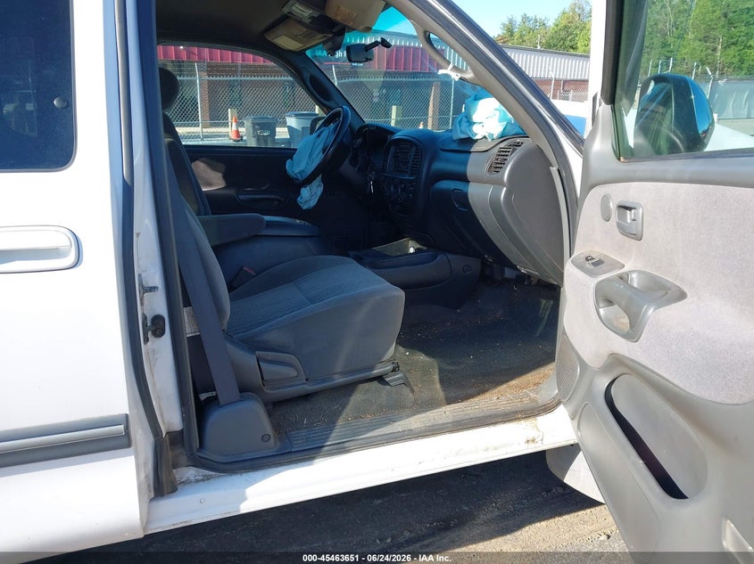 2004 Toyota Tundra VIN 5TBBT441X4S440572 IAAI salvage auction — FRONT END, Salvage (North Carolina), sold $1,350 on 2026-07-16 (photo 5)