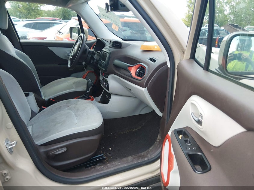 2015 Jeep Renegade VIN ZACCJABT0FPB56622 IAAI salvage auction — REAR END, Salvage (Ohio), sold $1,575 on 2026-08-07 (photo 5)