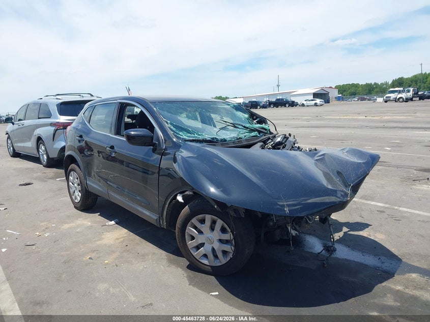 2018 Nissan Rogue VIN JN1BJ1CP9JW500518 IAAI salvage auction — FRONT END, Salvage (North Carolina), sold $100 on 2026-07-29 (photo 1)