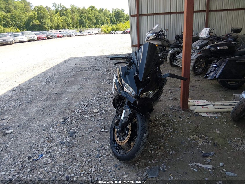 2024 Kawasaki Zx VIN ML5ZXCP12RDA28453 IAAI salvage auction — RIGHT SIDE, Salvage Title, sold $1,050 on 2026-07-21 (photo 5)