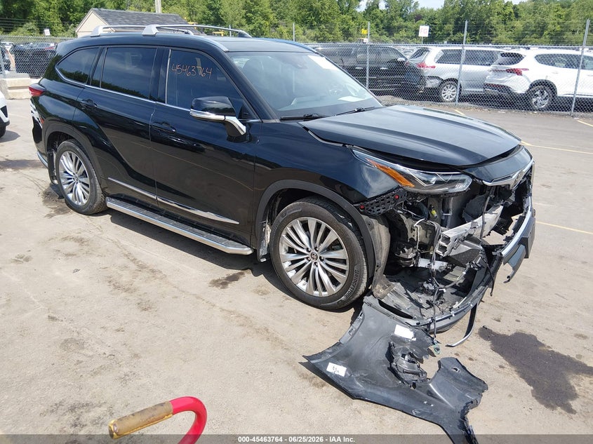 2022 Toyota Highlander VIN 5TDFZRBH2NS190556 IAAI salvage auction — FRONT END, Salvage Title, sold $16,650 on 2026-07-16 (photo 1)