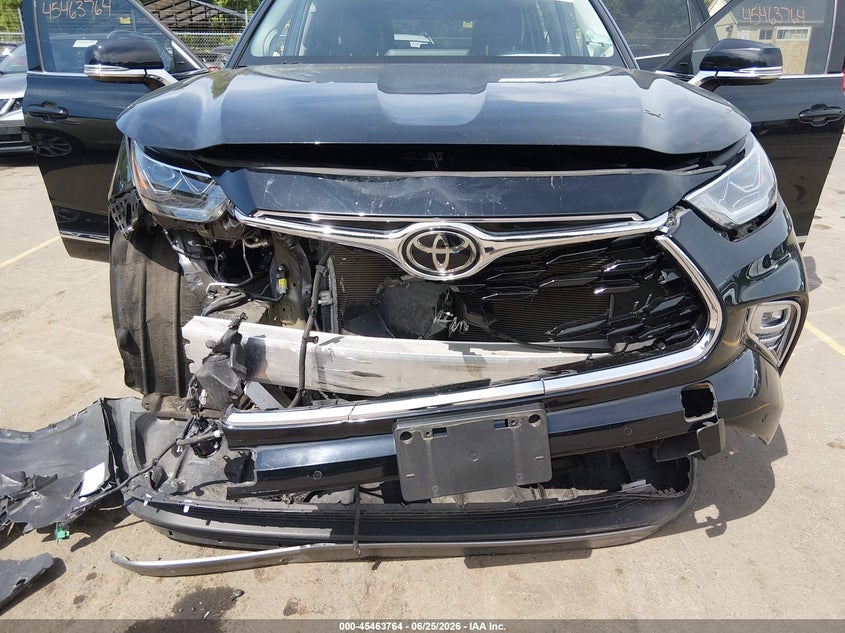2022 Toyota Highlander VIN 5TDFZRBH2NS190556 IAAI salvage auction — FRONT END, Salvage Title, sold $16,650 on 2026-07-16 (photo 6)