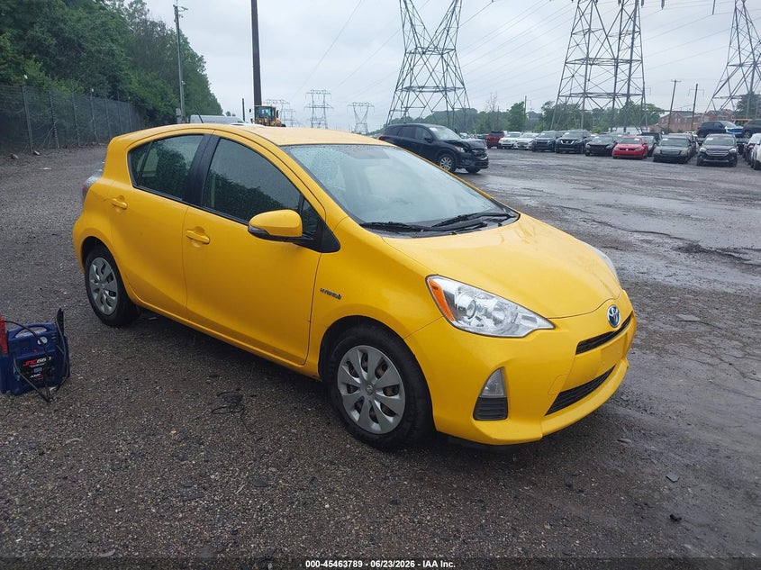 2014 Toyota Prius c VIN JTDKDTB35E1062937 IAAI salvage auction — NORMAL WEAR, Clear (Pennsylvania), sold $2,000 on 2026-07-24 (photo 1)
