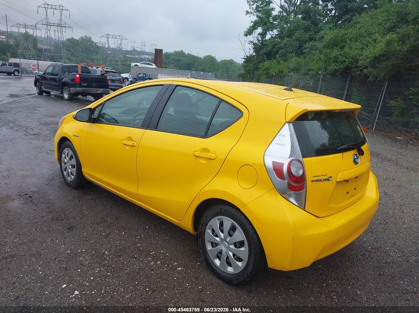2014 Toyota Prius c VIN JTDKDTB35E1062937 IAAI salvage auction — NORMAL WEAR, Clear (Pennsylvania), sold $2,000 on 2026-07-24 (photo 3)