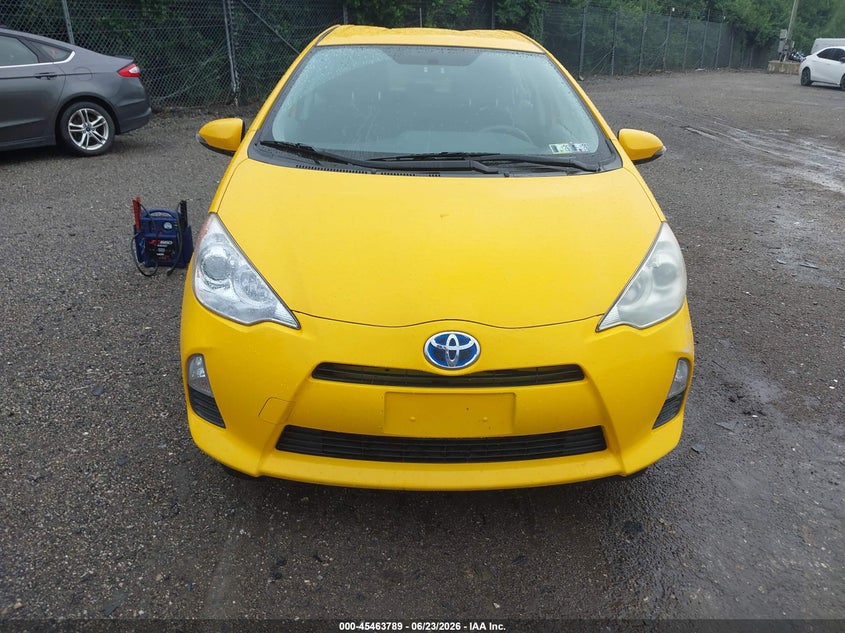 2014 Toyota Prius c VIN JTDKDTB35E1062937 IAAI salvage auction — NORMAL WEAR, Clear (Pennsylvania), sold $2,000 on 2026-07-24 (photo 6)