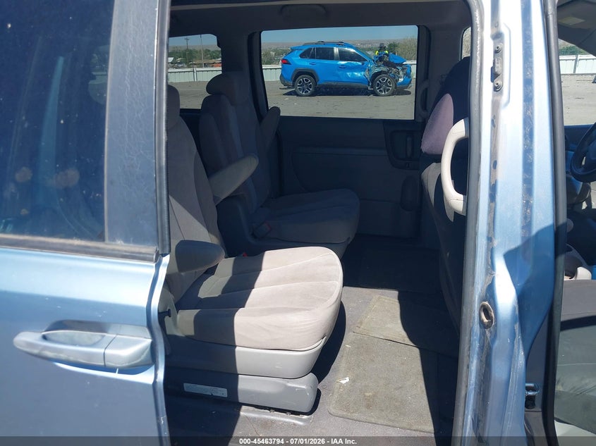 2010 Kia SEDONA VIN KNDMG4C39A6357704 IAAI salvage auction — NORMAL WEAR, Clear (New Mexico), sold $300 on 2026-07-29 (photo 8)