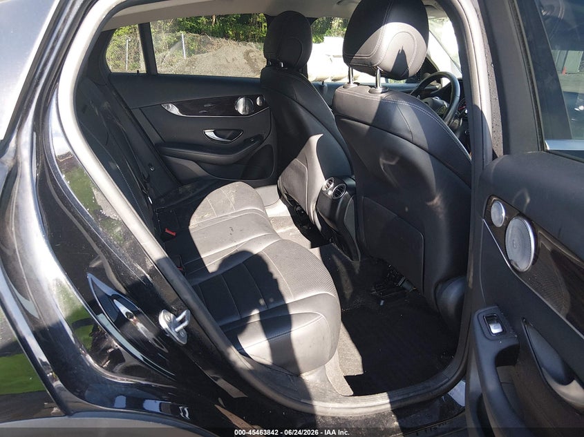 2017 Mercedes-benz Glc coupe VIN WDC0J4KB5HF154726 IAAI salvage auction — SIDE, Salvage (Massachusetts), sold $7,000 on 2026-08-08 (photo 8)