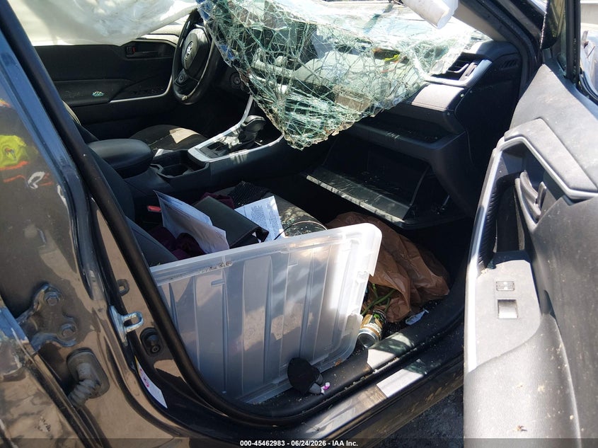 2019 Toyota Rav 4 VIN JTMG1RFV1KJ003036 IAAI salvage auction — ROLLOVER, Salvage Title, sold $2,025 on 2026-07-15 (photo 5)