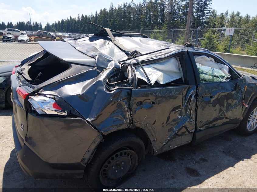 2019 Toyota Rav 4 VIN JTMG1RFV1KJ003036 IAAI salvage auction — ROLLOVER, Salvage Title, sold $2,025 on 2026-07-15 (photo 6)