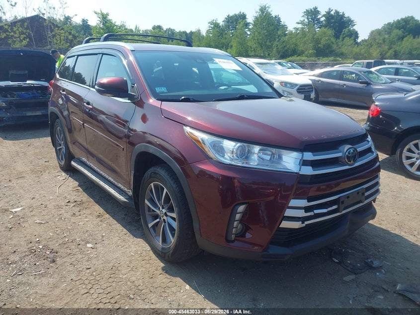 2018 Toyota Highlander VIN 5TDJZRFHXJS833802 IAAI salvage auction — LEFT SIDE, Salvage (Massachusetts), sold $7,800 on 2026-07-24 (photo 1)
