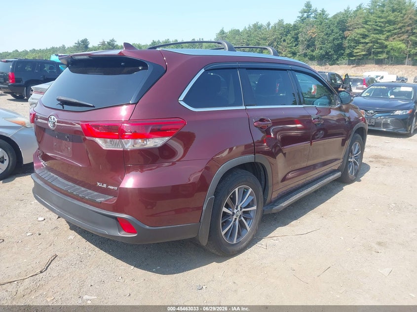 2018 Toyota Highlander VIN 5TDJZRFHXJS833802 IAAI salvage auction — LEFT SIDE, Salvage (Massachusetts), sold $7,800 on 2026-07-24 (photo 4)