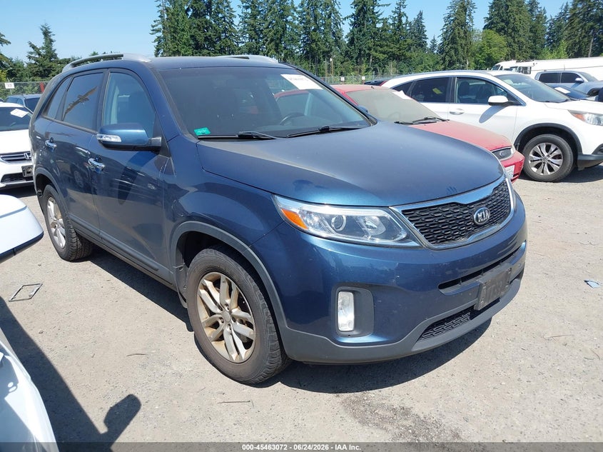 2014 Kia Sorento VIN 5XYKT3A63EG525544 IAAI salvage auction — NORMAL WEAR, Clear (Washington), sold $825 on 2026-07-22 (photo 1)
