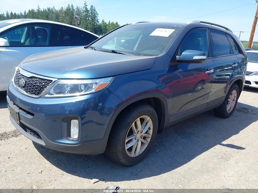 2014 Kia Sorento VIN 5XYKT3A63EG525544 IAAI salvage auction — NORMAL WEAR, Clear (Washington), sold $825 on 2026-07-22 (photo 2)