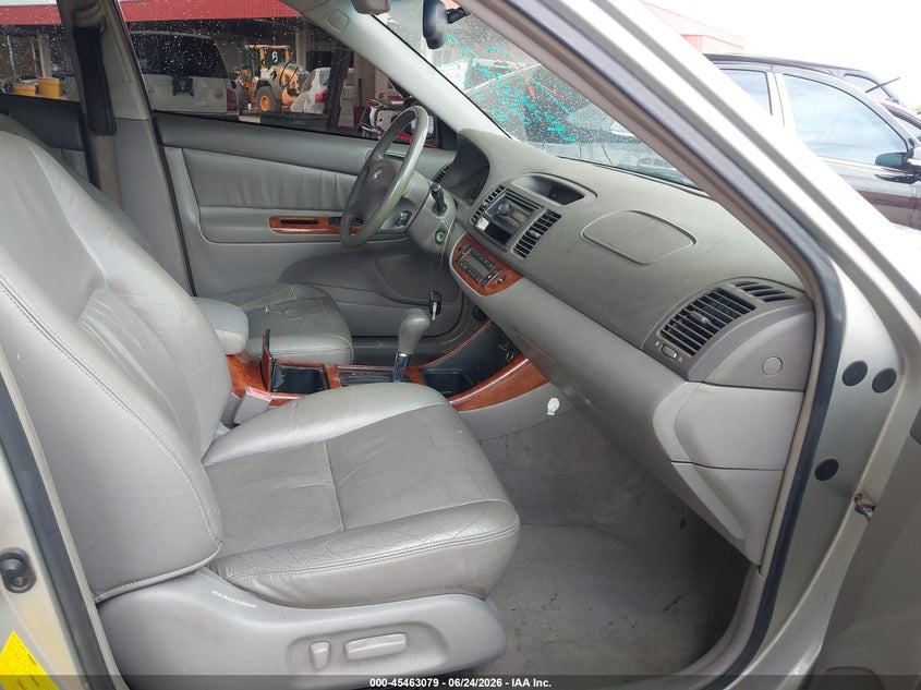 2002 Toyota Camry VIN JTDBE30K020038831 IAAI salvage auction — NORMAL WEAR, Clear (Arizona), sold $425 on 2026-07-07 (photo 5)