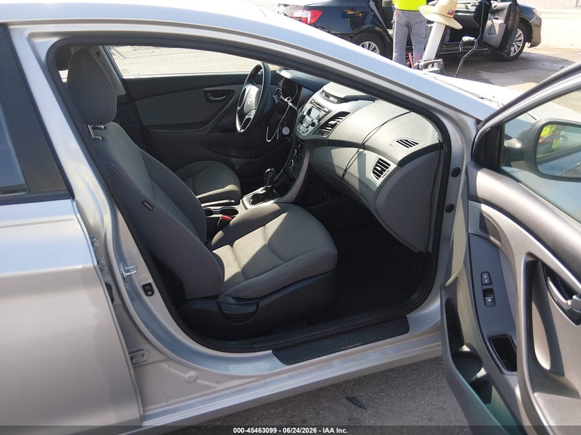 2015 Hyundai Elantra VIN KMHDH4AE1FU229523 IAAI salvage auction — WATER/FLOOD, Salvage (Texas), sold $500 on 2026-07-28 (photo 5)