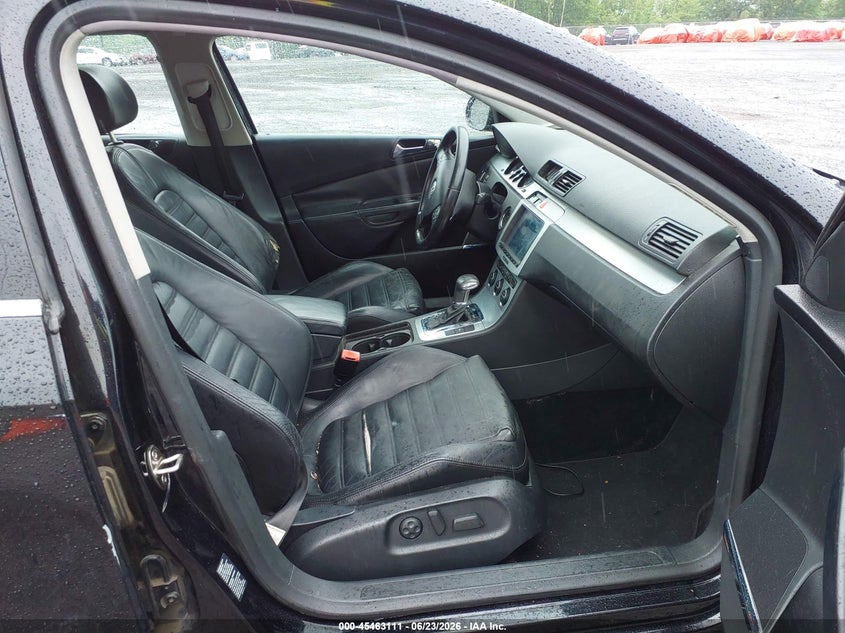 2006 Volkswagen Passat VIN WVWCU73C86P083449 IAAI salvage auction — NORMAL WEAR, Clear (Pennsylvania), sold $400 on 2026-07-23 (photo 5)
