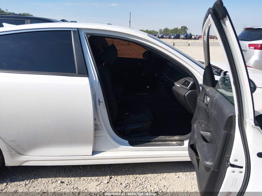 2020 Kia Optima VIN 5XXGT4L33LG427257 IAAI salvage auction — FRONT & REAR, Salvage Title, sold $750 on 2026-07-29 (photo 5)