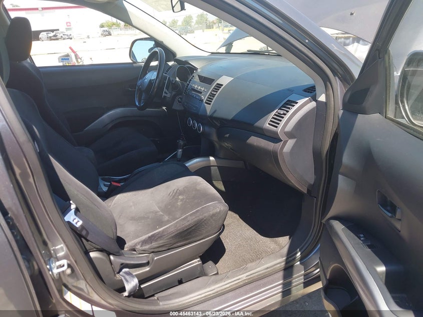 2007 Mitsubishi Outlander VIN JA4MT41X07U013579 IAAI salvage auction — FRONT END, Salvage (California), sold $300 on 2026-07-10 (photo 5)