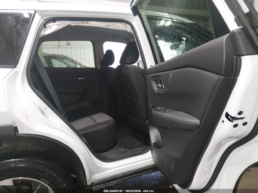 2025 Nissan Rogue VIN JN8BT3BB5SW147872 IAAI salvage auction — LEFT FRONT, Salvage Title, sold $6,100 on 2026-07-24 (photo 8)