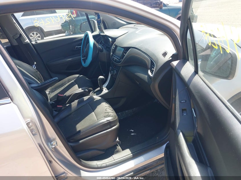 2017 Chevrolet Trax VIN KL7CJLSB1HB133504 IAAI salvage auction — SIDE, Salvage Title, sold $850 on 2026-07-26 (photo 5)
