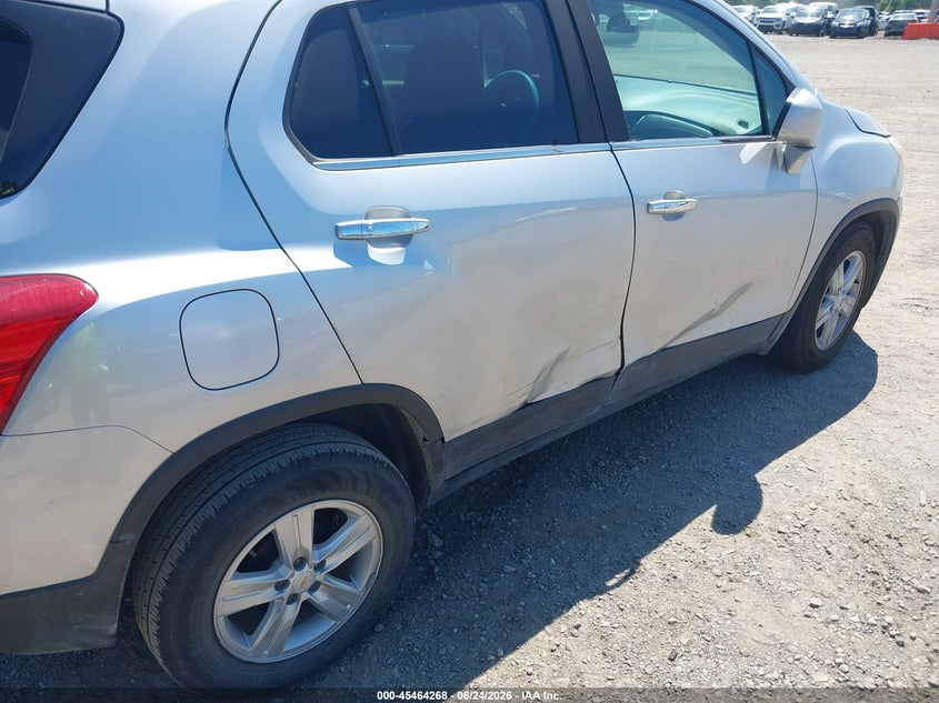2017 Chevrolet Trax VIN KL7CJLSB1HB133504 IAAI salvage auction — SIDE, Salvage Title, sold $850 on 2026-07-26 (photo 6)