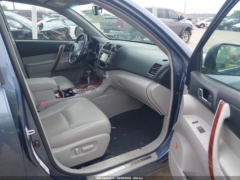 2013 Toyota Highlander VIN 5TDDK3EH0DS191689 IAAI salvage auction — FRONT END, Salvage Title, sold $5,325 on 2026-07-16 (photo 5)