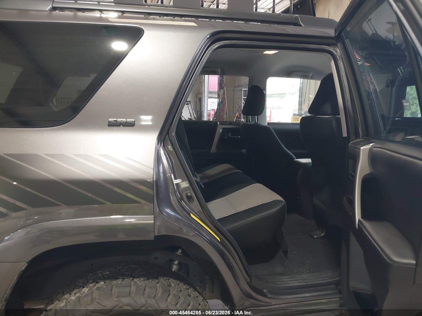 2017 Toyota 4runner VIN JTEBU5JR6H5460569 IAAI salvage auction — FRONT END, Salvage (North Carolina), sold $9,100 on 2026-08-01 (photo 8)