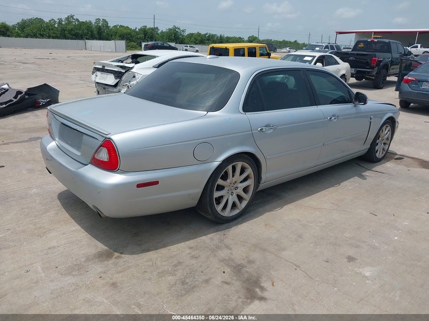 2008 Jaguar Xj series VIN SAJWA79B18SH26961 IAAI salvage auction — FRONT END, Salvage (Texas), sold $1,200 on 2026-07-31 (photo 4)