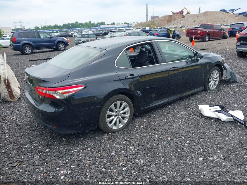 2018 Toyota Camry VIN JTNB11HK2J3029609 IAAI salvage auction — WATER/FLOOD, Salvage (Arizona), sold $3,650 on 2026-07-14 (photo 4)