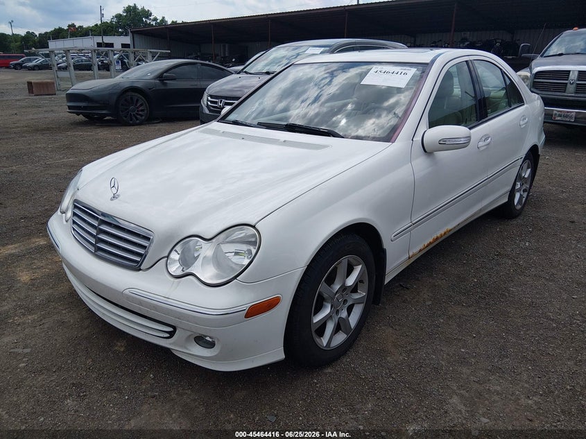 2007 Mercedes-benz C class VIN WDBRF92H97F865956 IAAI salvage auction — FRONT END, Salvage (Ohio), sold $525 on 2026-07-29 (photo 2)