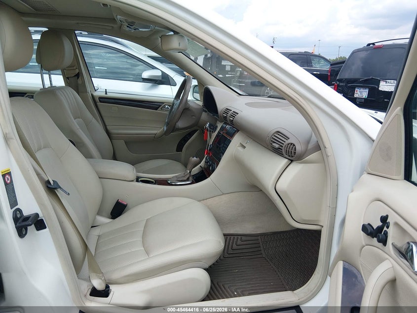 2007 Mercedes-benz C class VIN WDBRF92H97F865956 IAAI salvage auction — FRONT END, Salvage (Ohio), sold $525 on 2026-07-29 (photo 5)
