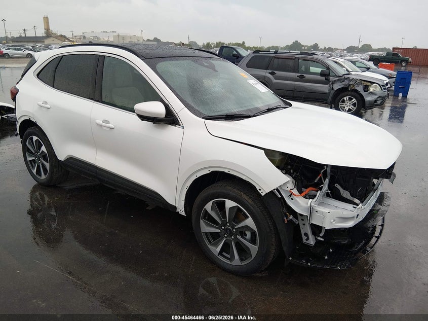 2025 Ford Escape VIN 1FMCU9JZ2SUA45810 IAAI salvage auction — FRONT END, Salvage (Missouri), sold $7,600 on 2026-07-28 (photo 1)
