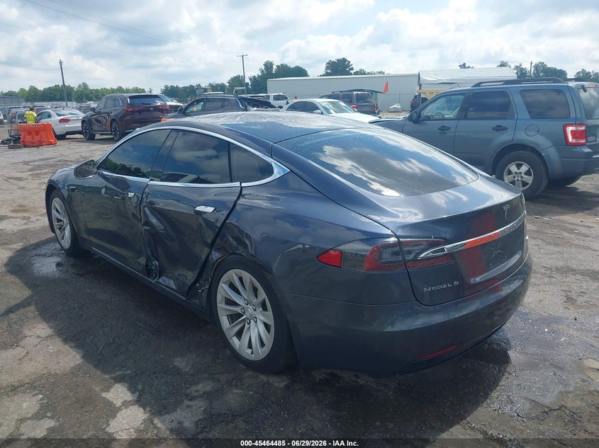 2017 Tesla Model s VIN 5YJSA1E29HF222300 IAAI salvage auction — SIDE, Salvage (Virginia), sold $8,500 on 2026-08-01 (photo 6)