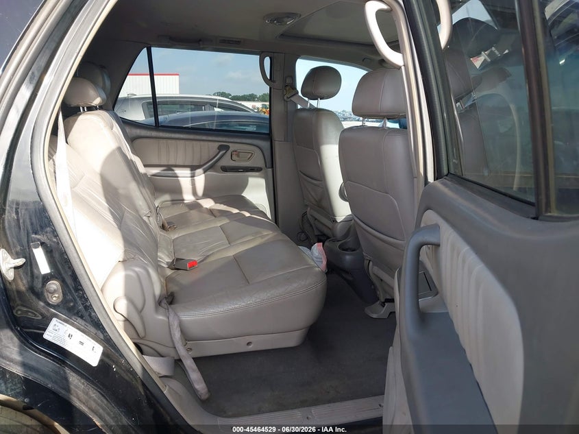 2004 Toyota Sequoia VIN 5TDZT38A44S208799 IAAI salvage auction — NORMAL WEAR, Original (Texas), sold $625 on 2026-07-21 (photo 8)