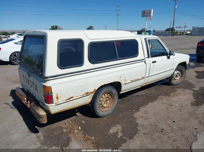 1986 Toyota Pickup VIN JT4RN55R6G0179507 IAAI salvage auction — NORMAL WEAR, Clear (New Mexico), sold $1,700 on 2026-07-06 (photo 4)