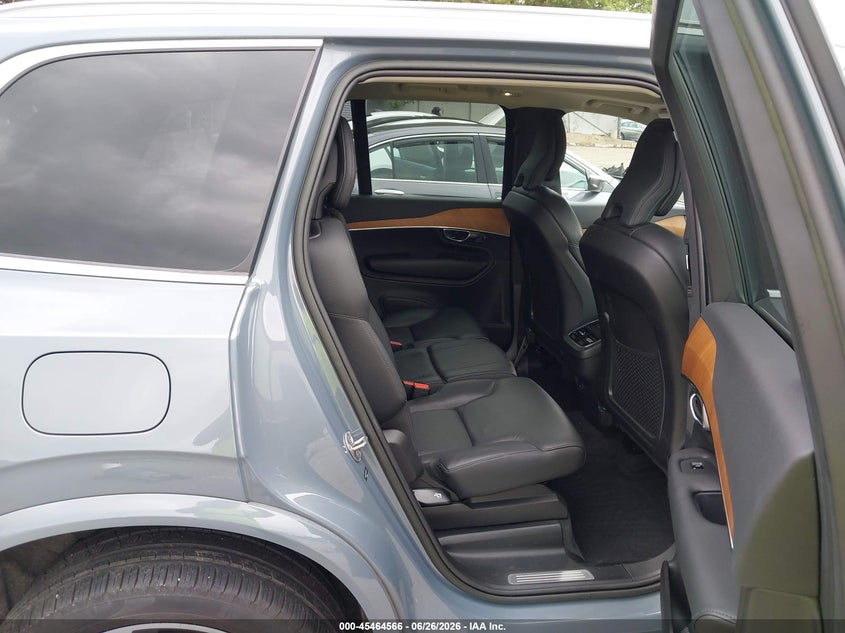 2023 Volvo Xc90 VIN YV4062PN1P1932141 IAAI salvage auction — FRONT END, Salvage Title, sold $11,200 on 2026-08-06 (photo 8)